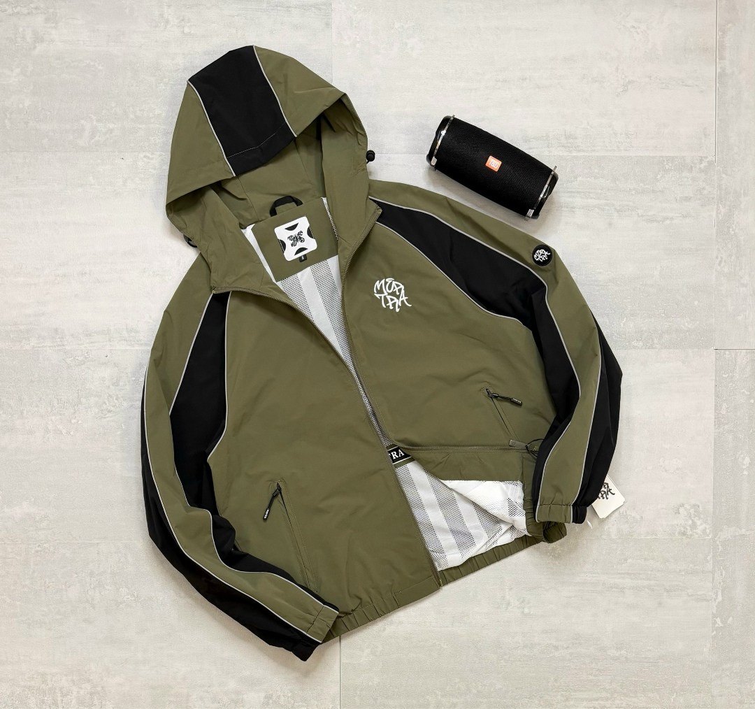 легкая куртка,куртка,куртка универсальная,куртка белая