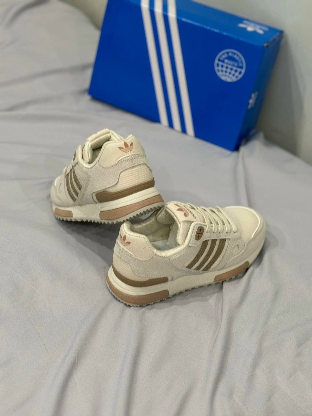 кроссовки adidas,кроссовки женскиe,кроссовки адидас коричневые,кроссовки,кроссовки адидас