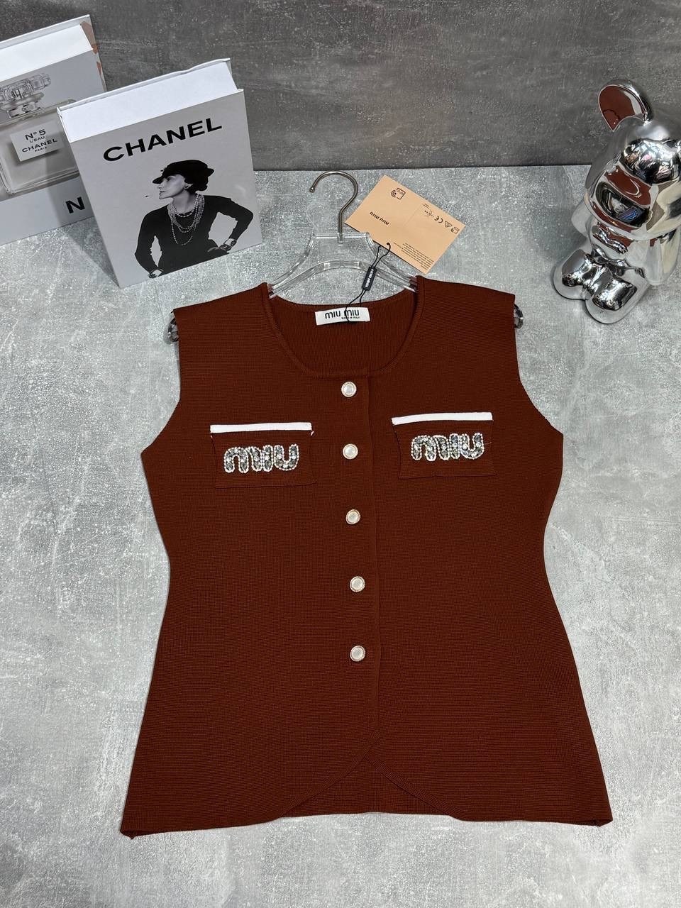 жилетка женская,жилет,вязаные жилеты,жилет на пуговицах,жилет женский