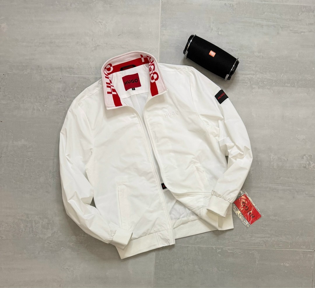 hugo boss куртка,куртка демисезонная hugo boss,ветровка hugo,мужская куртка hugo boss,куртка бомбер