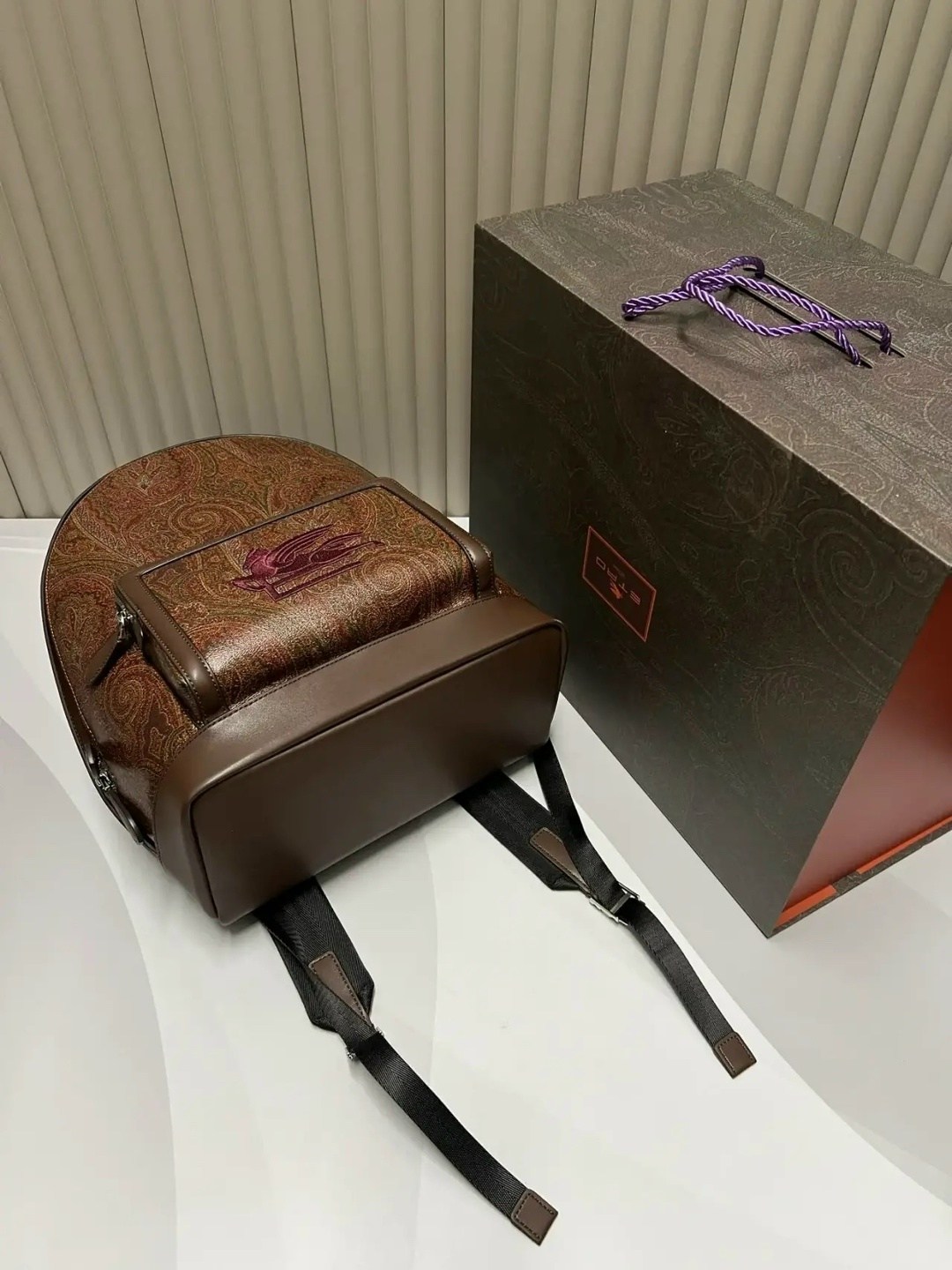 рюкзак,брендовые рюкзаки,кожаные рюкзаки,женский рюкзак,сумки рюкзаки