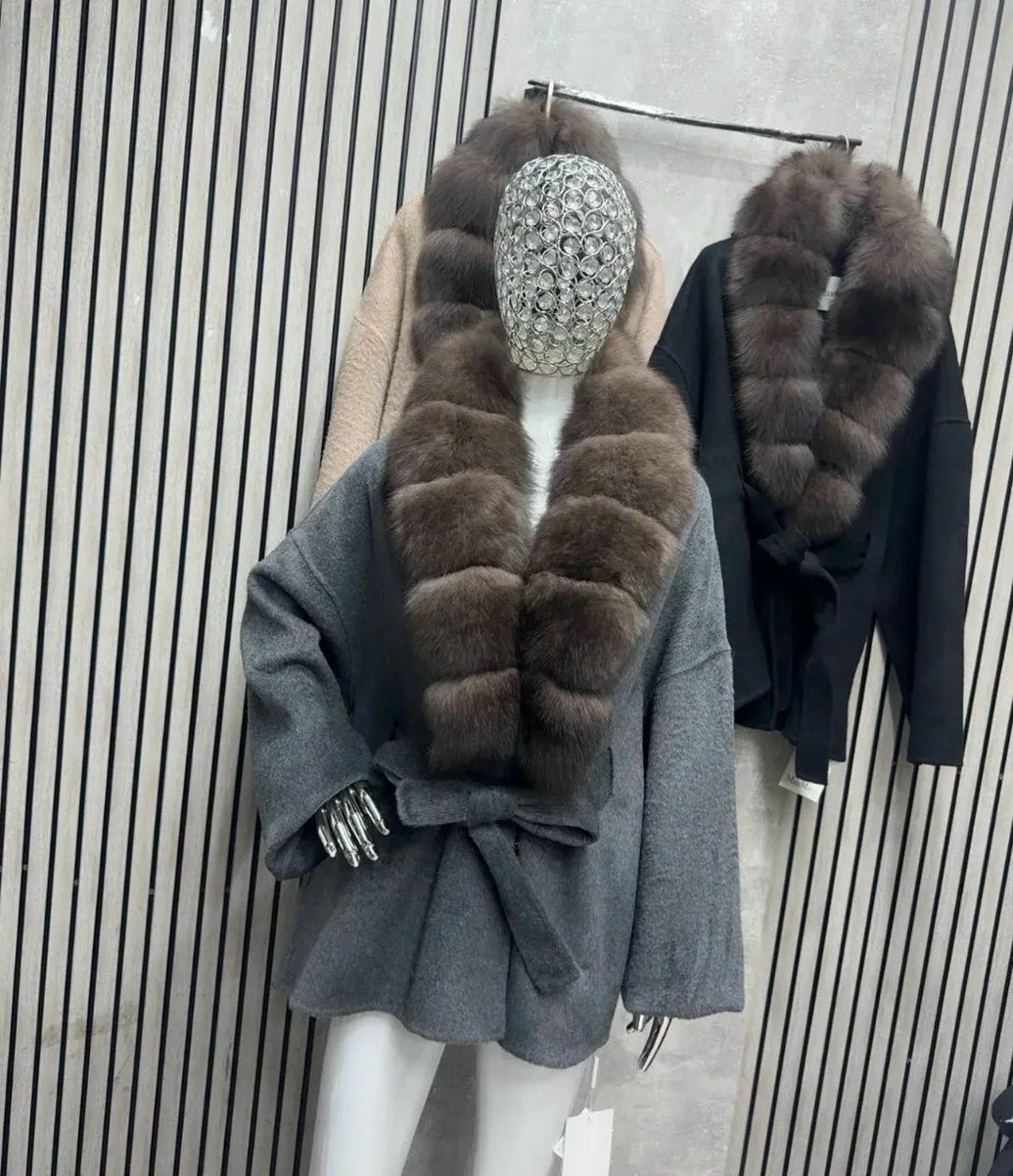 кашемировое пальто с мехом песца,пальто кашемировое с натуральным мехом,пальто с мехом,женское пальто кашемир с натуральным мехом песца,женское пальто с натуральным мехом