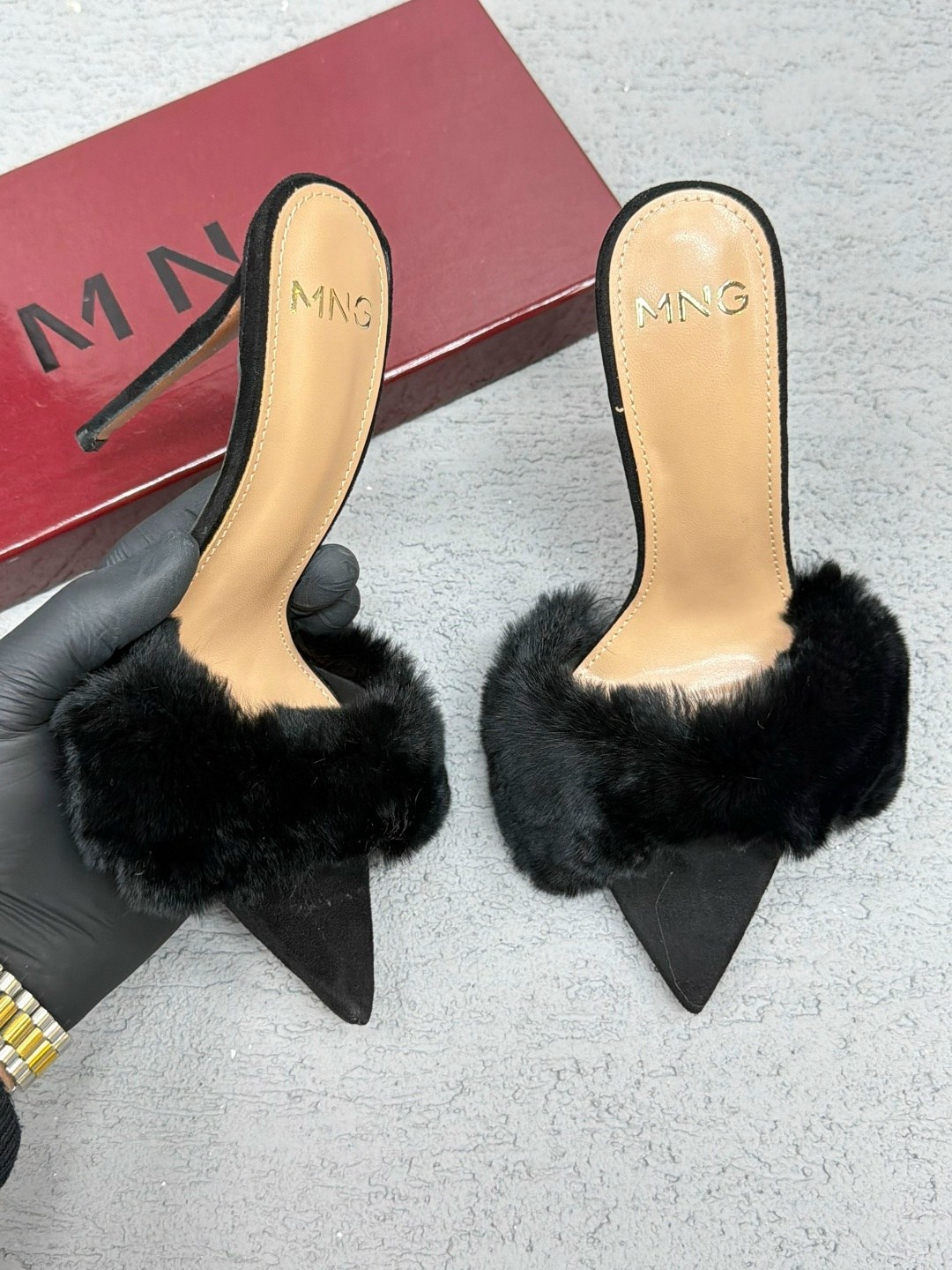 босоножки с мехом на каблуке,,меховые туфли,босоножки с мехом,меховые тапочки