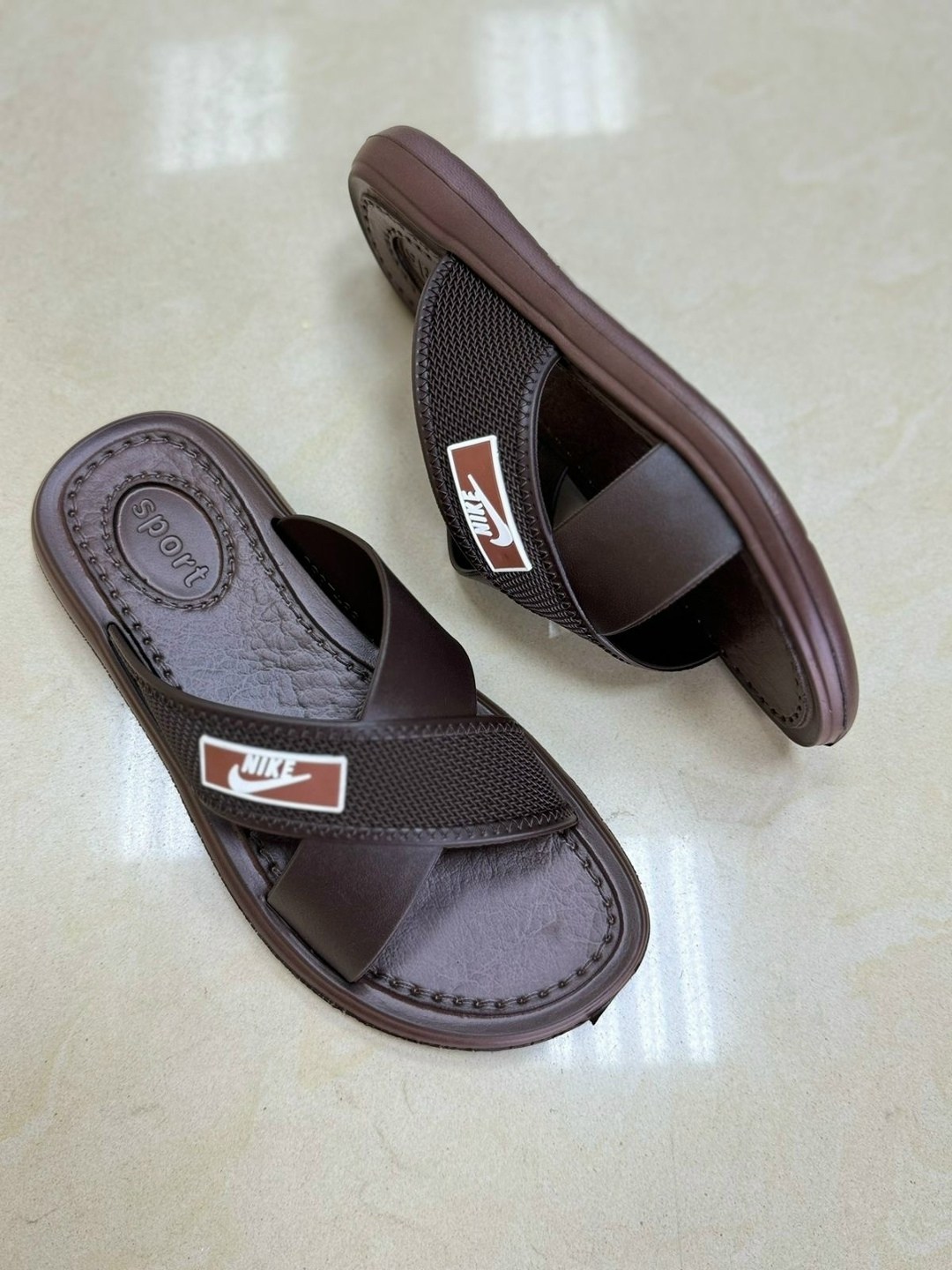 мужские шлепки,мужские шлепанцы,тапки мужские,шлёпки мужские,кожаные шлепанцы