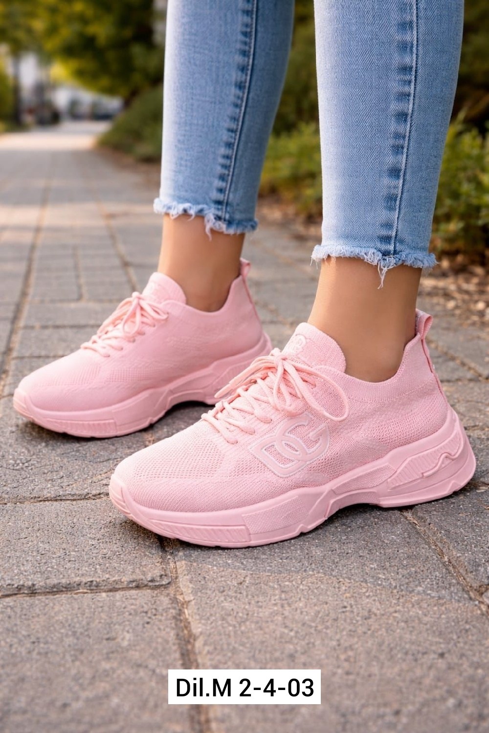 женские кроссовки,кроссовки,белые женские кроссовки,кроссовки модные,кроссовки белые летние