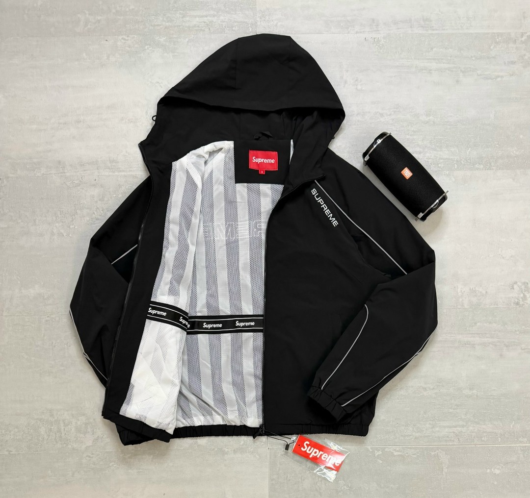supreme supreme,ветровка supreme,куртка supreme,суприм куртка,supreme