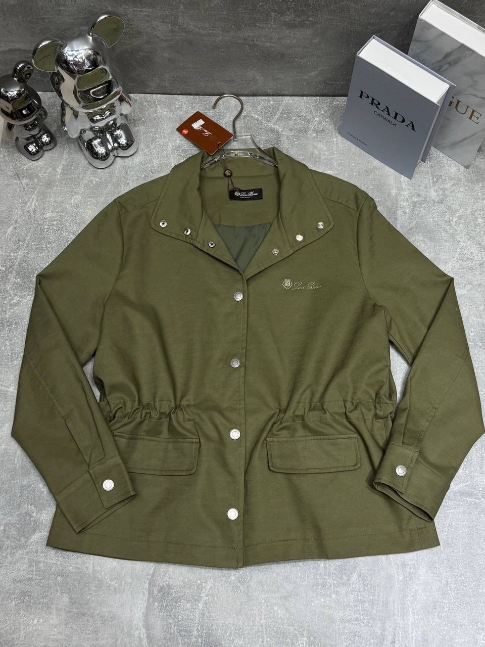 девушка,мода и стиль,стильная брошь,элегантный,стильное