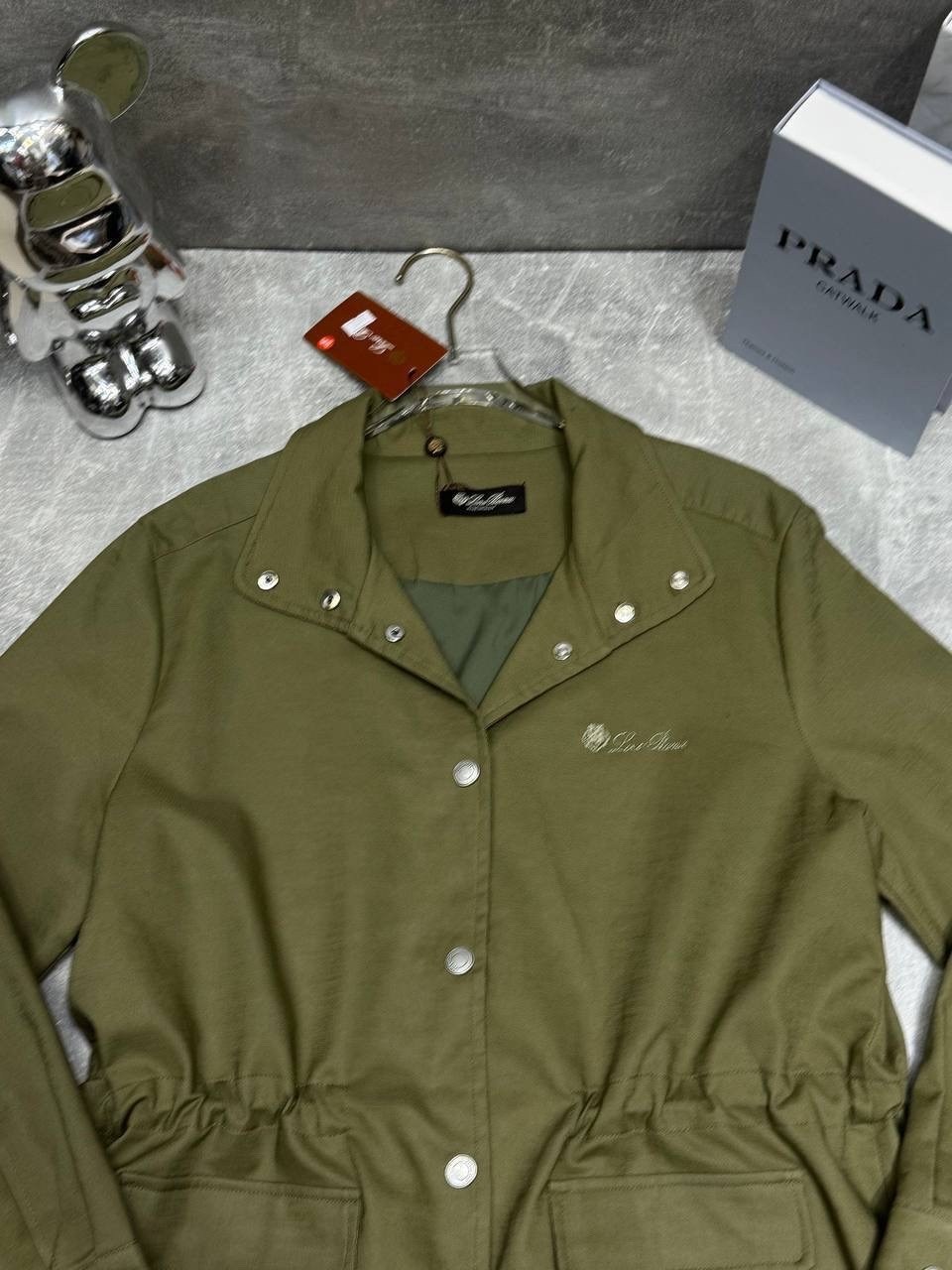 девушка,мода и стиль,стильная брошь,элегантный,стильное