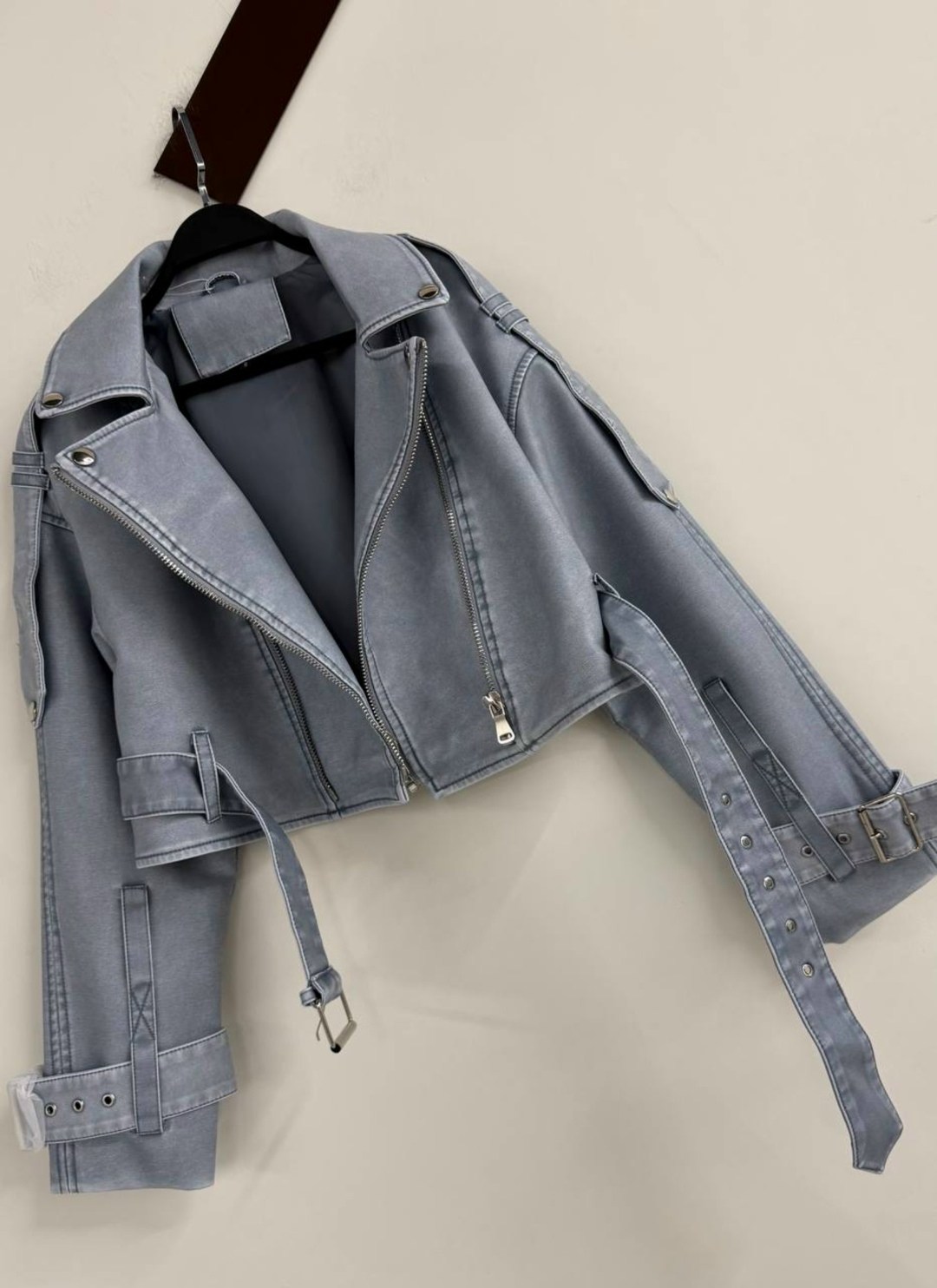 кожаная куртка косуха,куртка косуха,кожаная куртка,косуха винтажная кожаная куртка серая оверсайз mony,косуха кожаная женская куртка оверсайз демисезонная