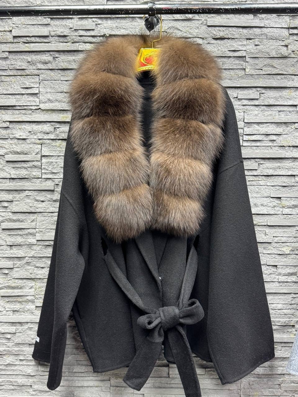 женское пальто кашемир с натуральным мехом песца,кашемировое пальто с мехом песца,пальто с натуральным мехом,женское пальто с песцом кашемировой,пальто с соболем