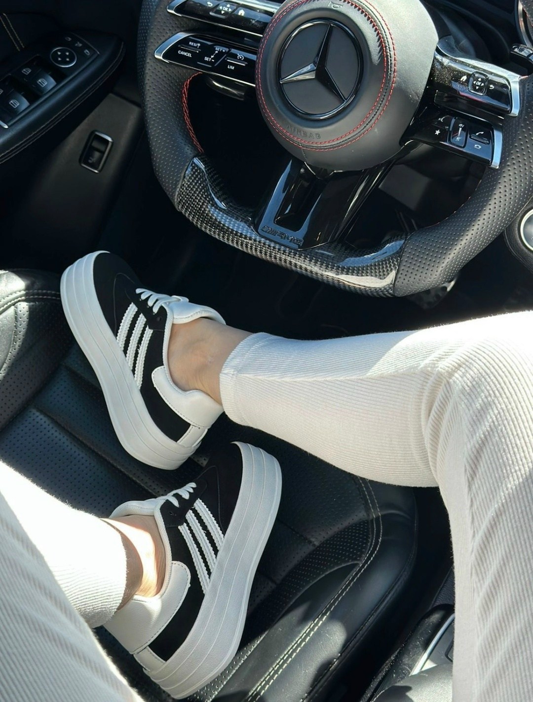 ,кроссовки женские,кроссовки adidas gazelle bold женские,женские кроссовки adidas gazelle bold black white,спортивная