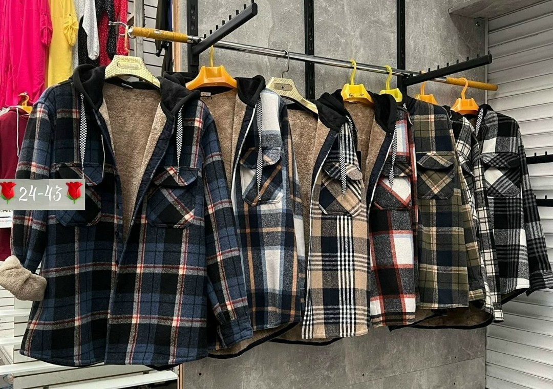 рубашка на меху с капюшоном,рубашка на меху,рубашка с капюшоном,теплая рубашка,рубашка куртка в клетку теплая с капюшоном