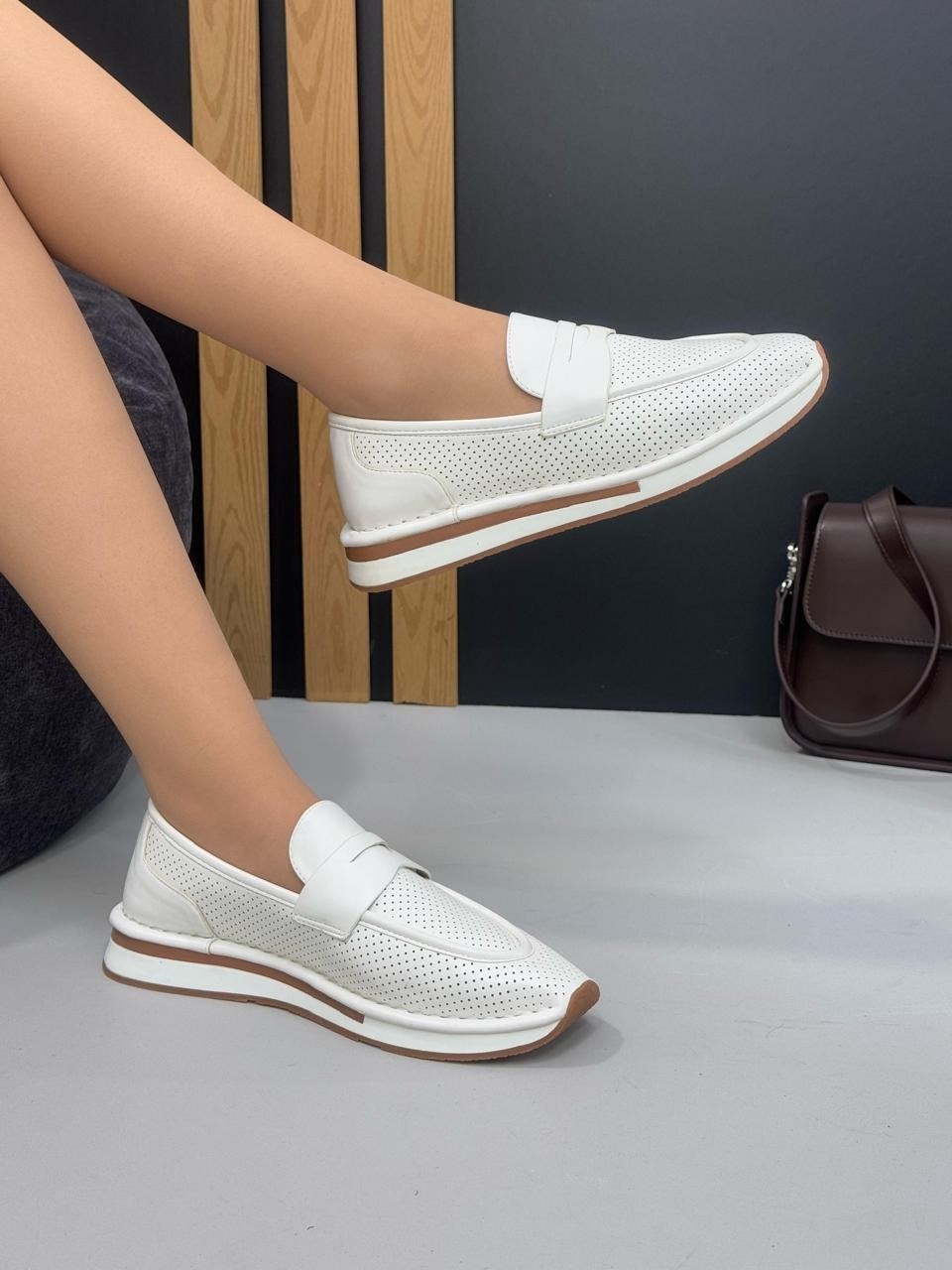,лоферы женские,женские мокасины, женская,мокасины с перфорацией