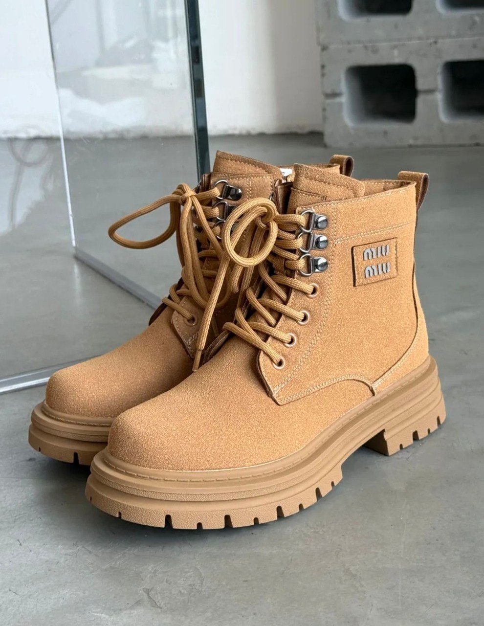 ботинки женские,,женская ,ботинки,женские высокие ботинки