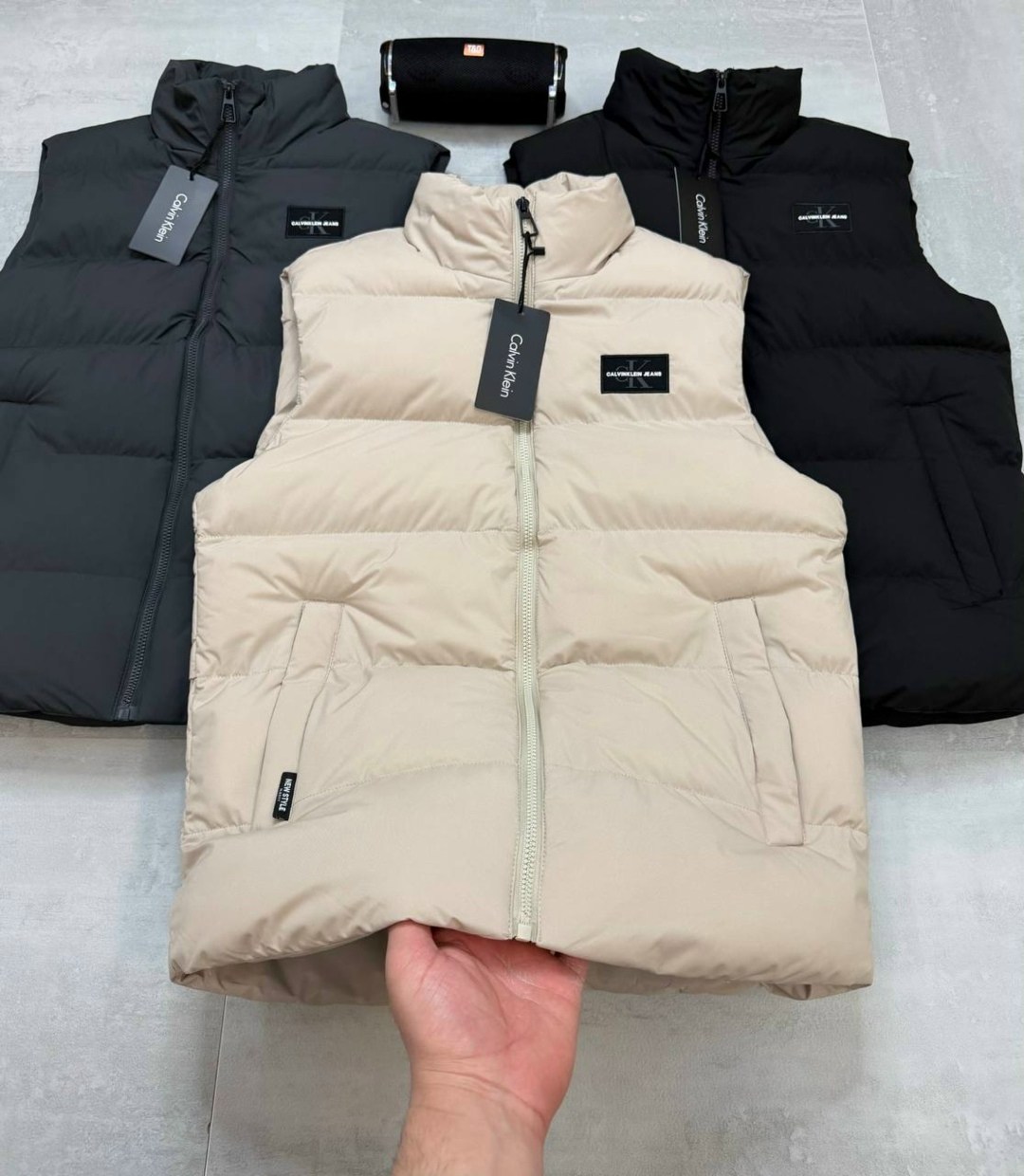 жилет,жилетка,теплый жилет,жилетка женская,жилетка прада мужская