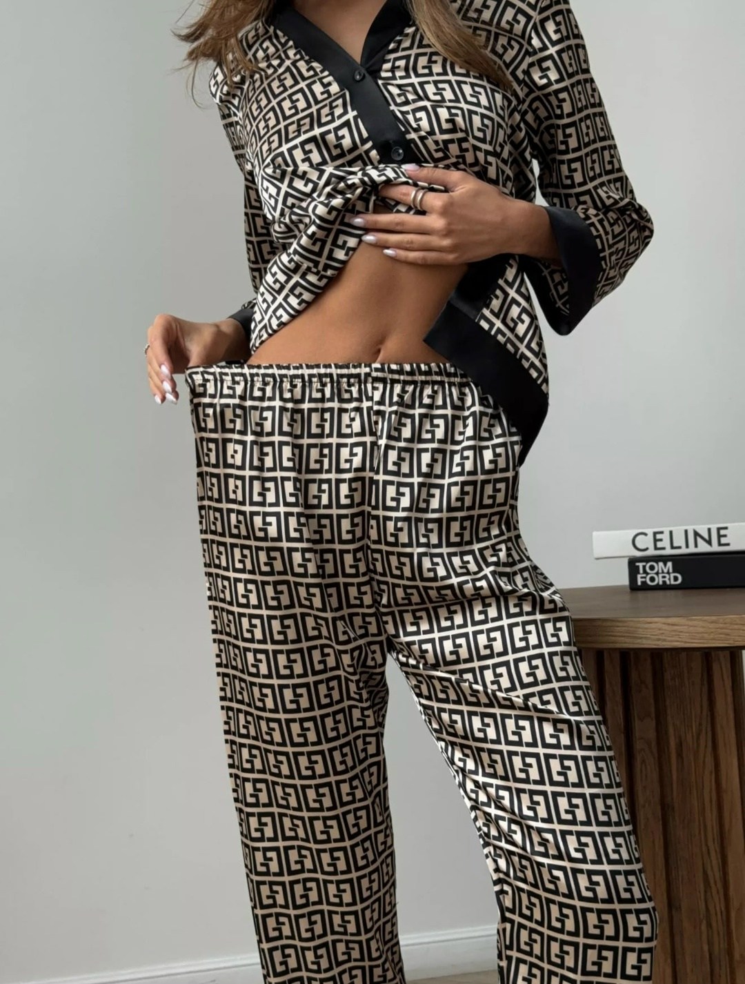 пижама шелковая фенди,пижама женская,пижама,пижама фенди,комплект пижама