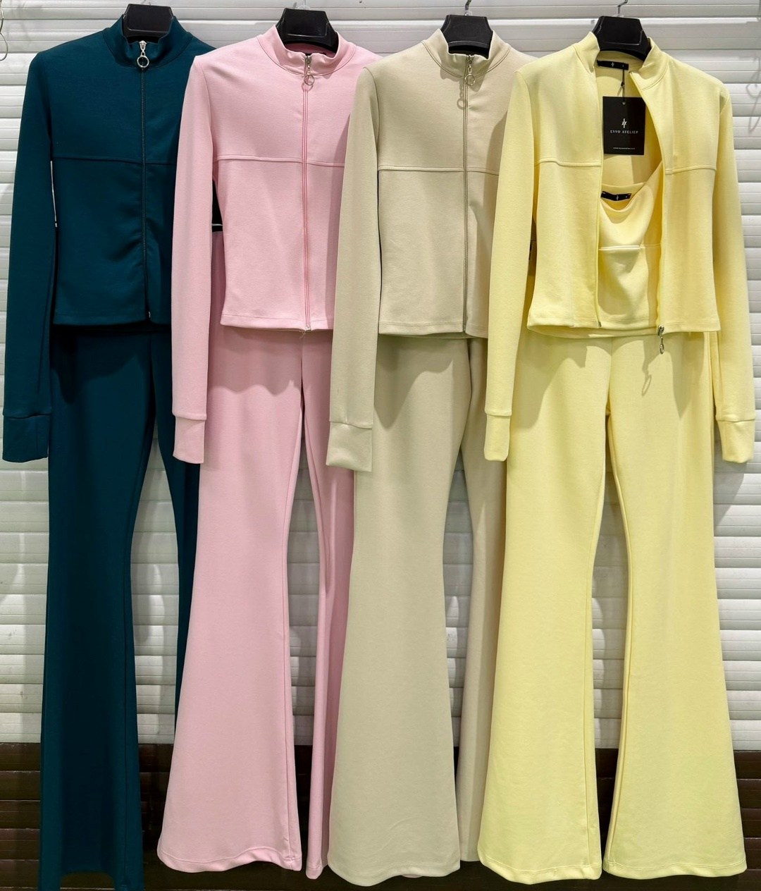 модные костюмы,трикотажные костюмы,спортивные костюмы женские,костюм женский тройка,женские костюмы