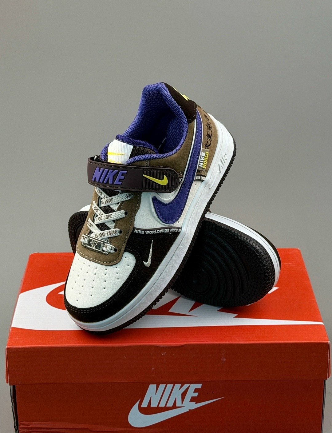 кроссовки,детские кроссовки nike,кроссовки закрытые,детские кроссовки,кроссовки мальчику