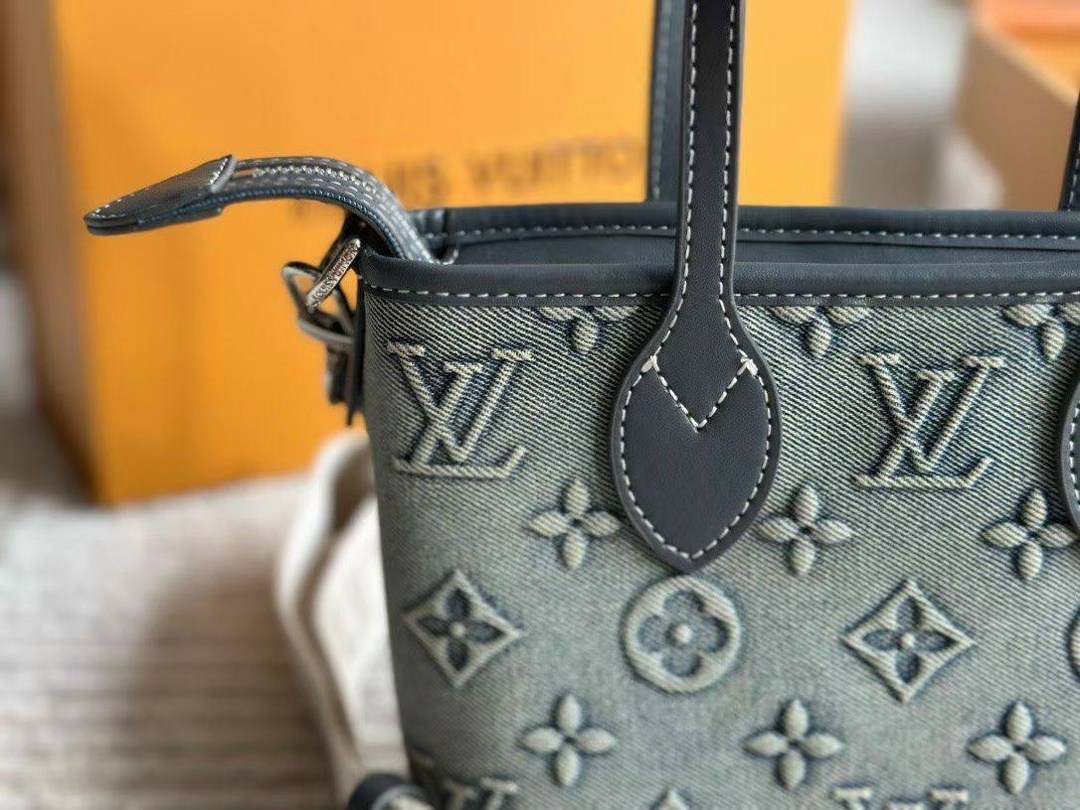 louis vuitton сумка на плечо,cумка louis vuitton,louis vuitton женская сумка,сумка louis vuitton джинсовая,louis vuitton сумка на плечо тоут