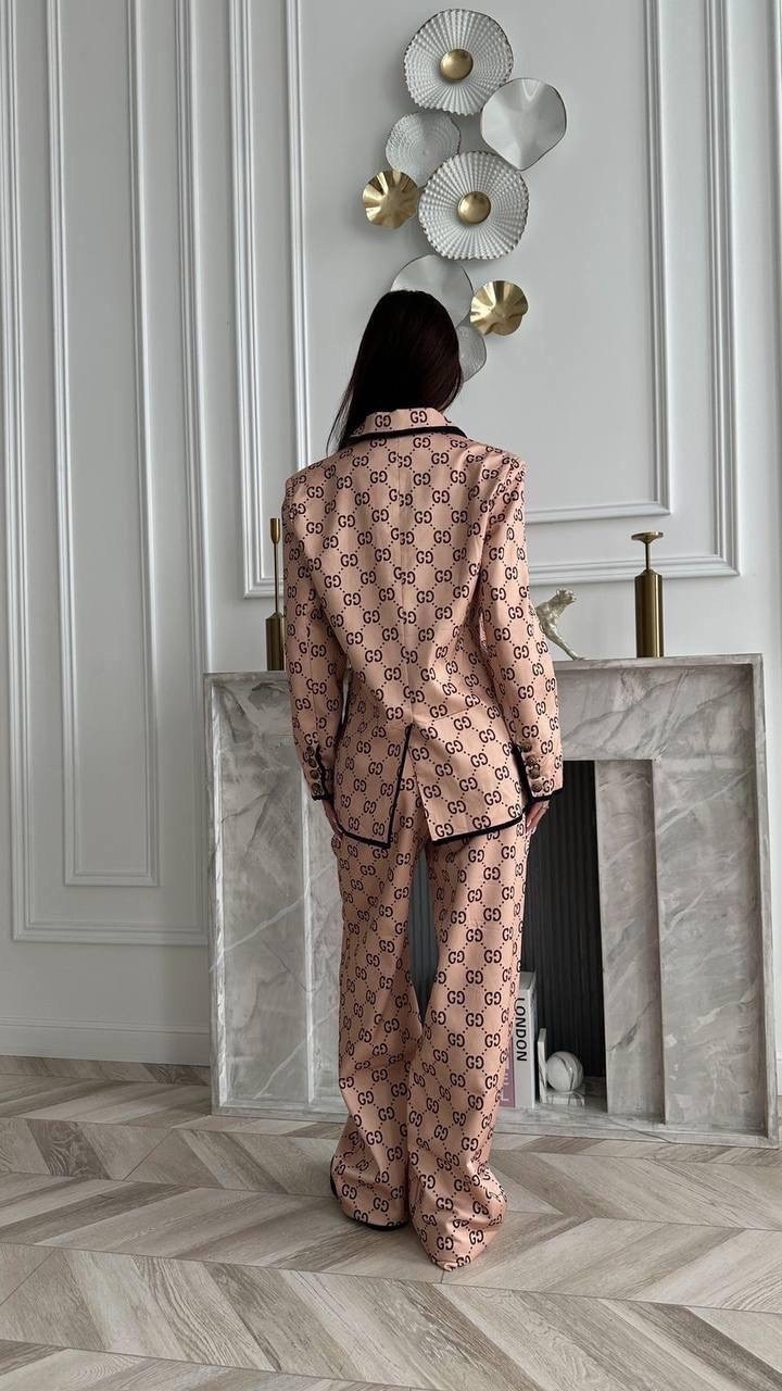 пижама костюм домашняя,пижама женская со штанами и рубашкой в рубчик,костюм в пижамном стиле,пижама женская,пижама гуччи женские