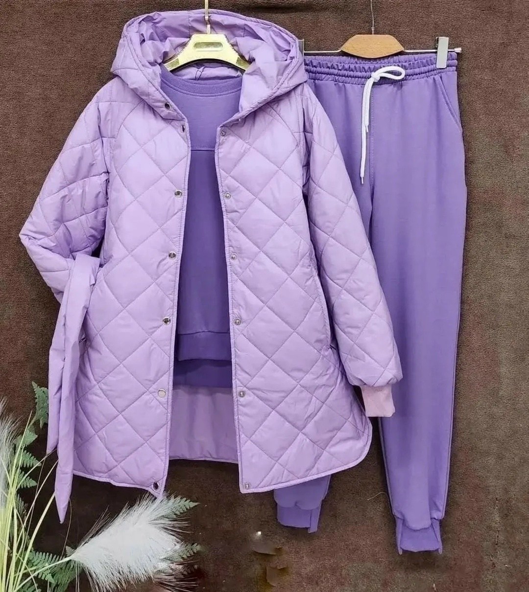 костюм женский тройка,костюм тройка на флисе,костюм спортивный тройка с длинным стеганым пальто cubi shop,костюм тройка с курткой,костюм женский на флисе