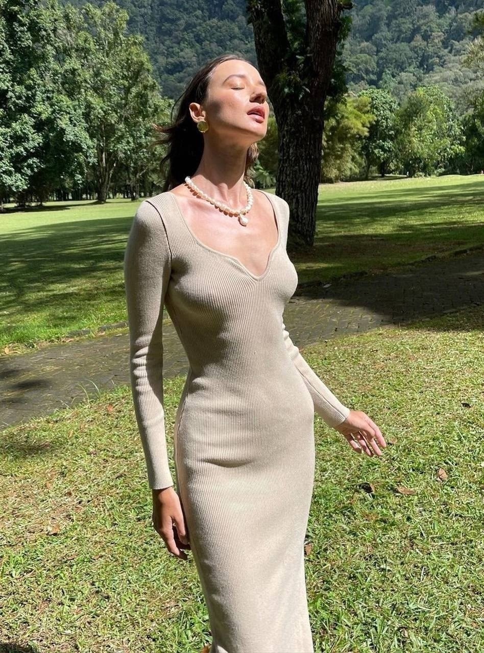 облегающее платье,трикотажное платье,платье черное,платье женской,платье стильное