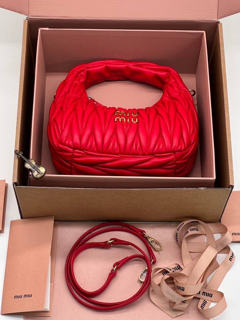 сумка miu miu,сумки миу миу,сумка женская miu miu,женская сумка,миу миу сумка оригинал