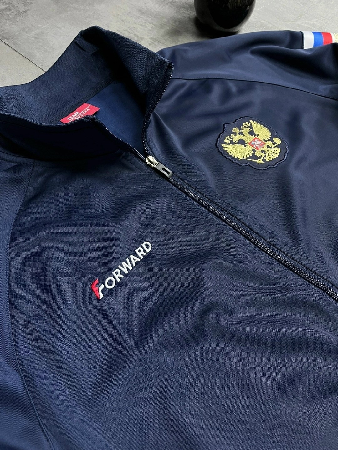 спортивный костюм russia,спортивный костюм с гербом россии,спортивный костюм forward russia,спортивный костюм forward,мужской спортивный костюм с гербом