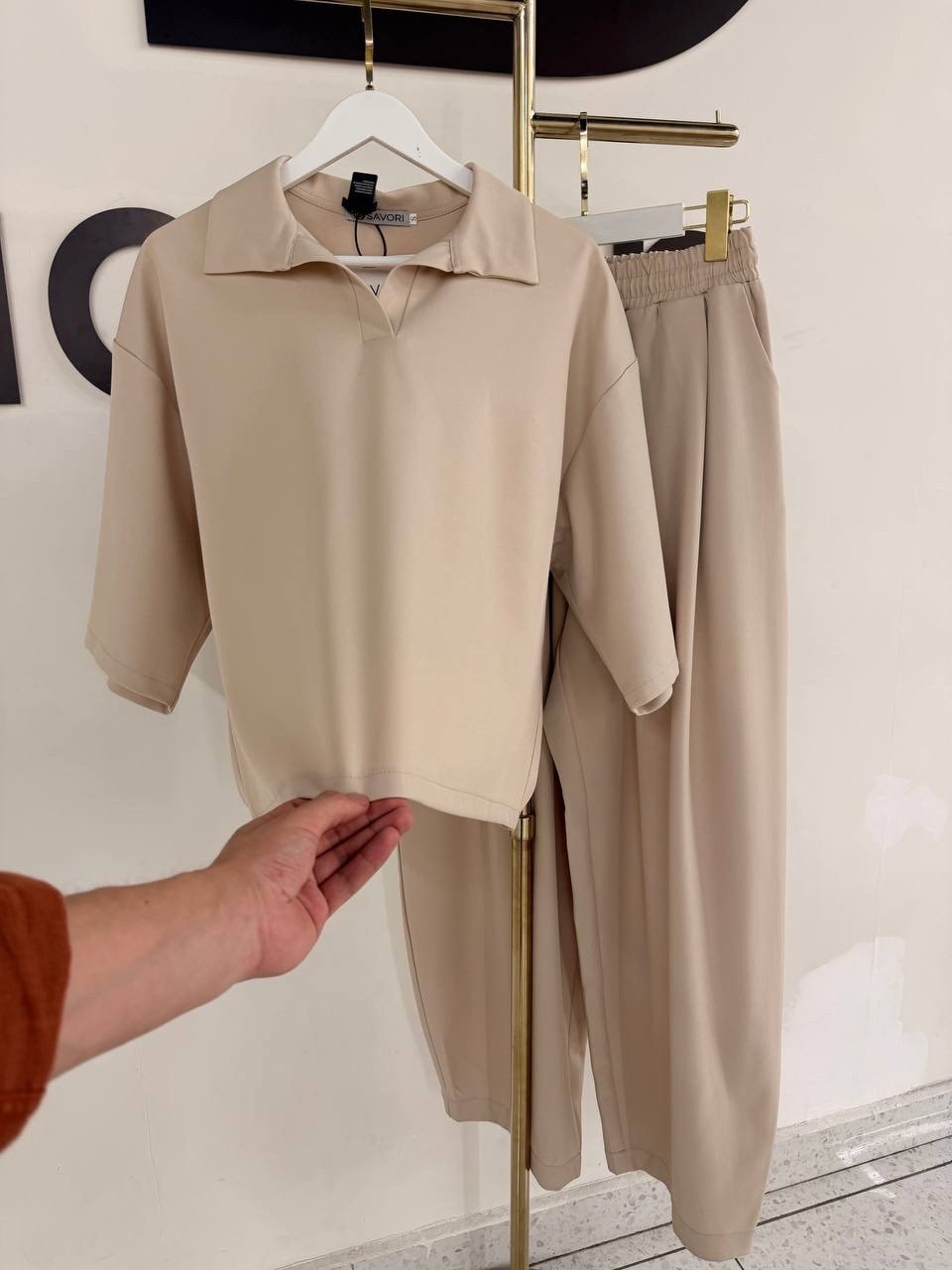 трикотажные костюмы,костюм женский,костюм белый,костюм свободного кроя,спортивная одежда для женщин