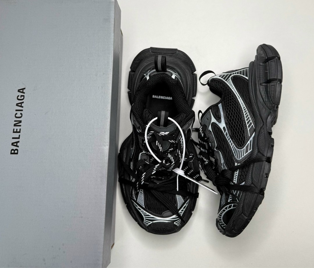 кроссовки 3xl balenciaga черный,кроссовки женские balenciaga,кроссовки balenciaga 3xl 734731w3xl premium black-wht,мужские массивные кроссовки balenciaga 3xl черный/серебряный,кроссовки balenciaga