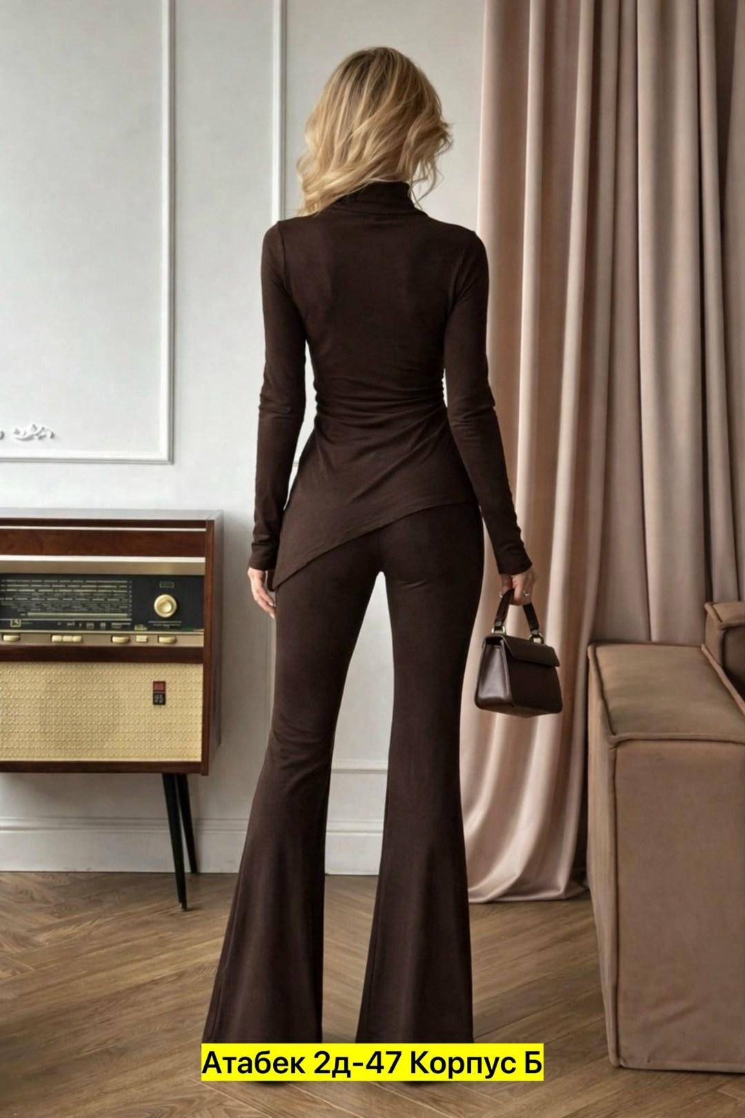 брючный костюм,коричневый брючный костюм,трикотажные костюмы,трикотажный брючный костюм,брючный костюм с вставками