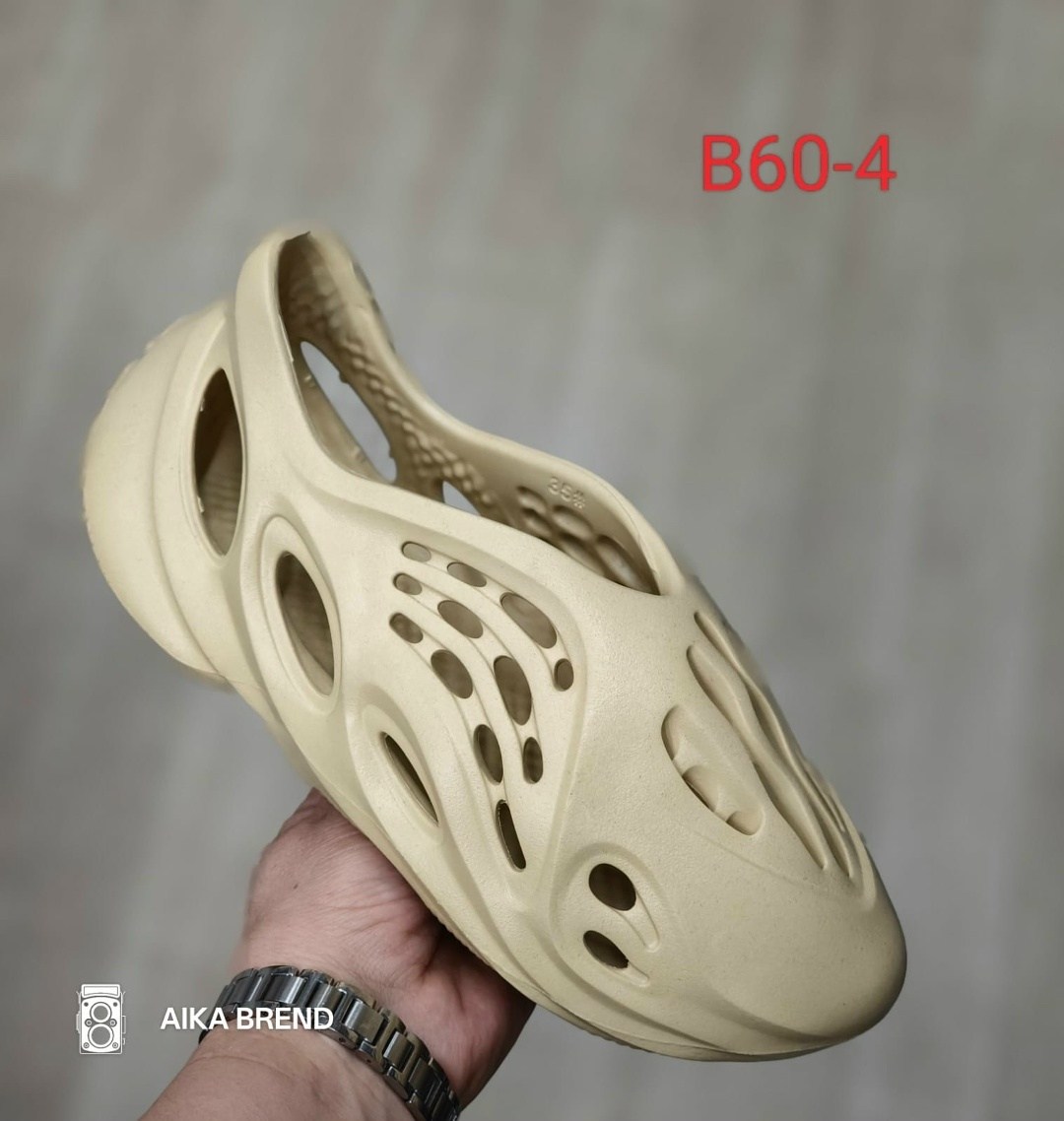 adidas yeezy foam runner,adidas yeezy foam,yeezy foam runner,кроссовки adidas yeezy foam runner,кроссовки adidas yeezy foam runner kids 'mist' коричневый