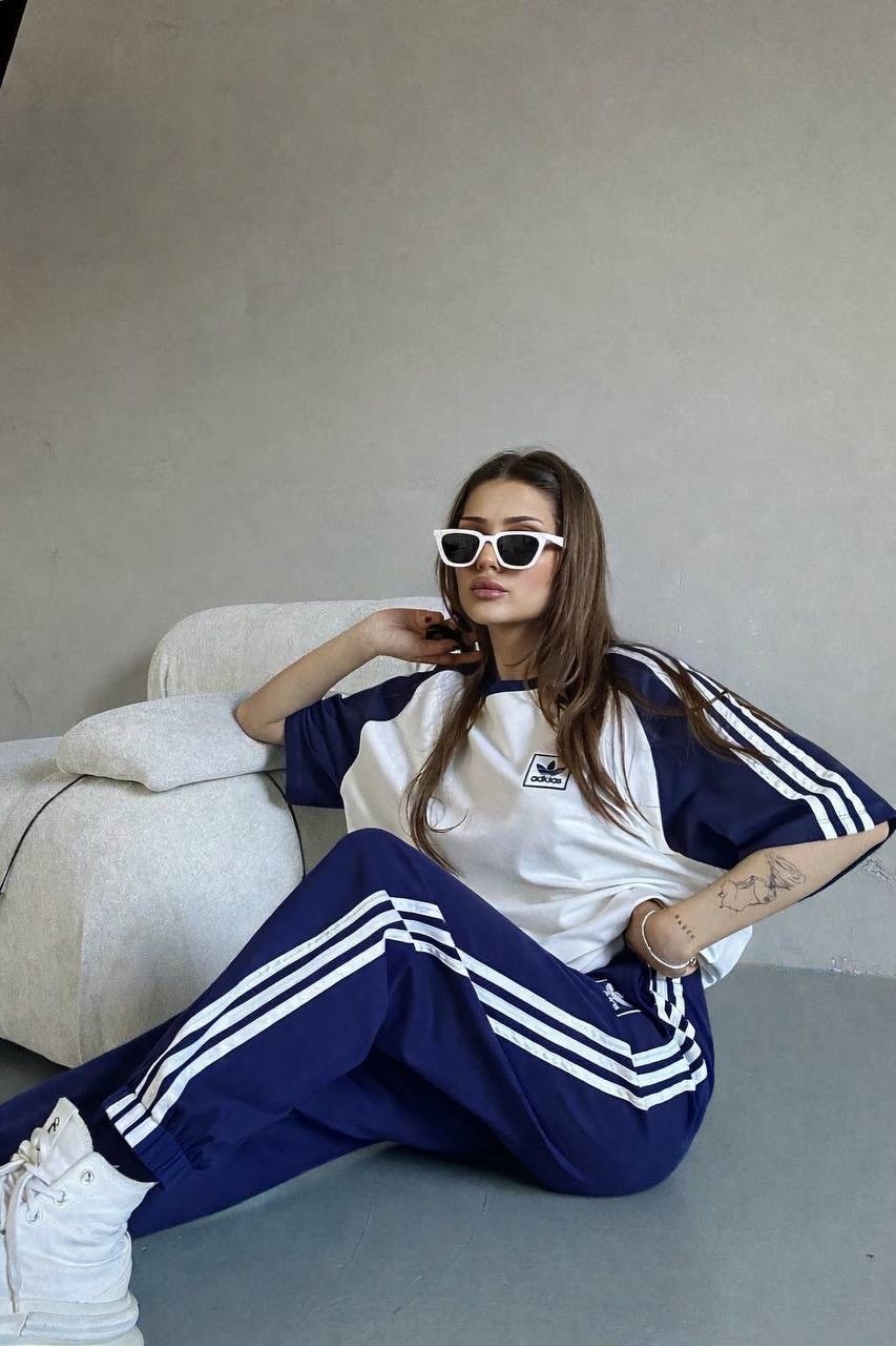 спортивные костюмы женские,adidas женский спортивный костюм,спортивные костюм,женская спортивная одежда,одежда спортивная