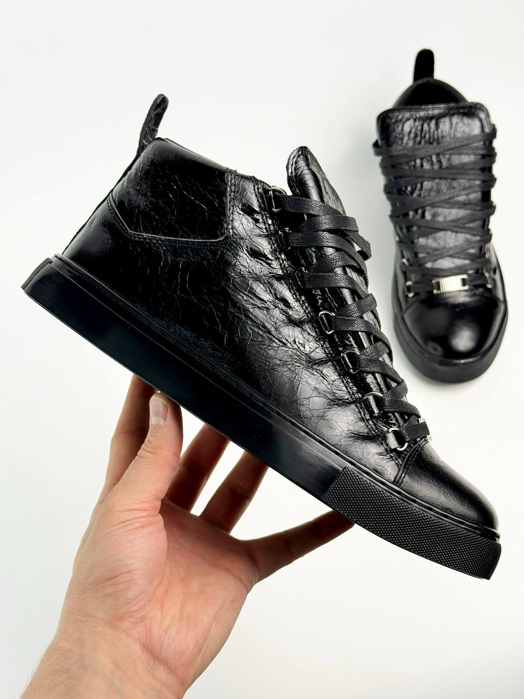 баленсиага кеды черные мужские,balenciaga arena black calf high top sneakers,balenciaga black leather arena high top sneakers size 44,balenciaga arena creased leather high-top sneakers,
