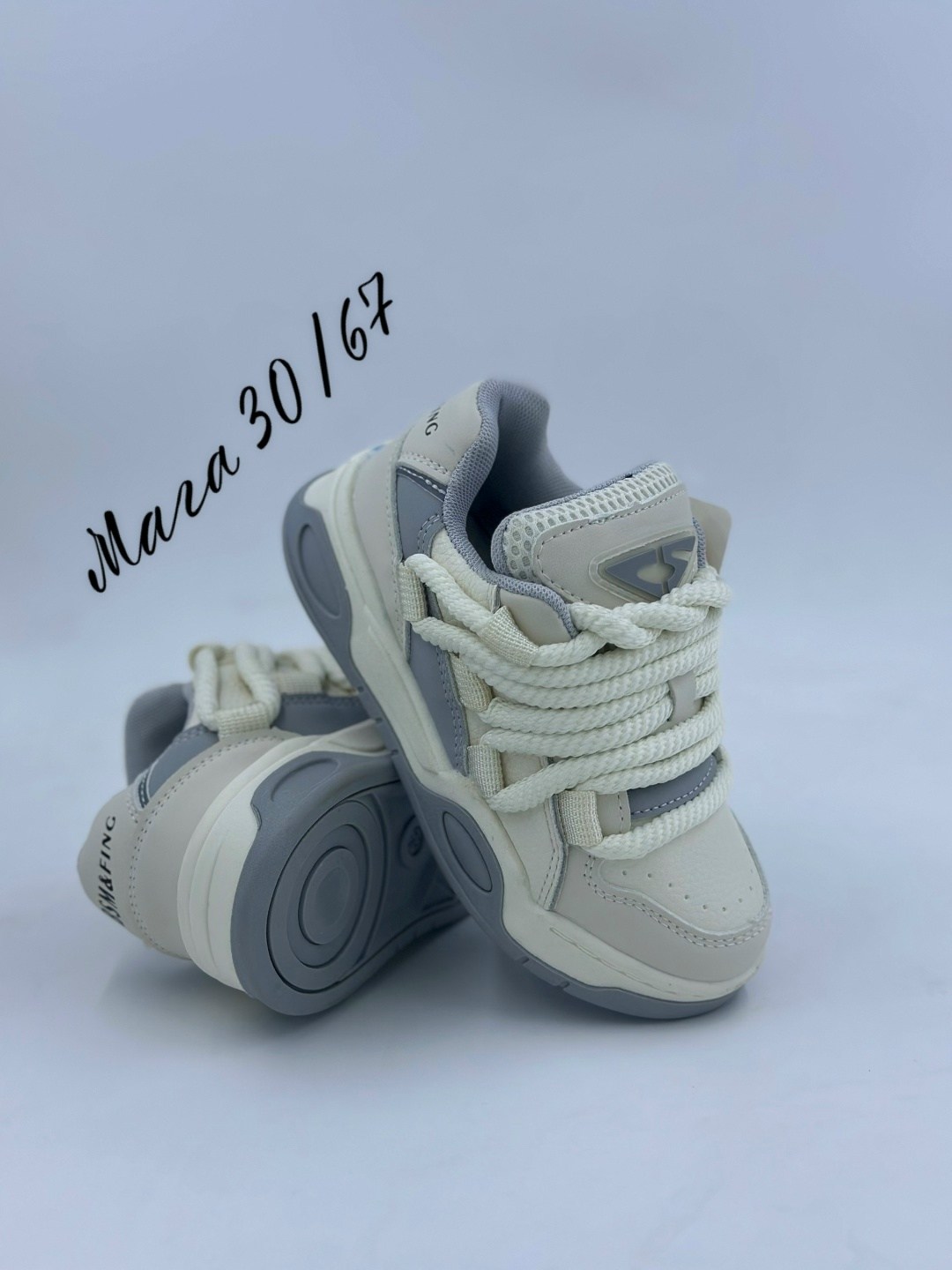 женские кроссовки,,спортивная ,детские кроссовки,кроссовки мальчику