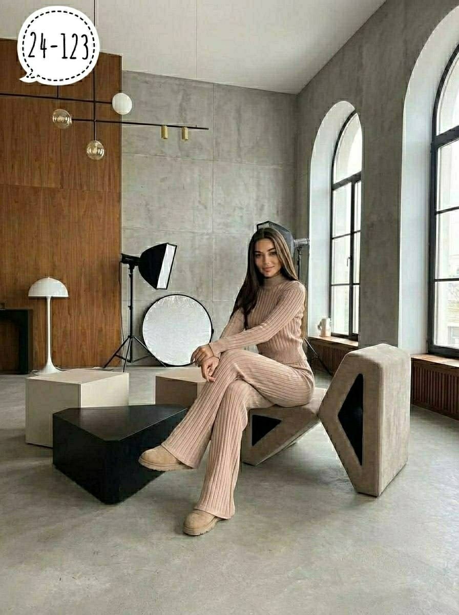 трикотажные костюмы,костюм двойка кашемир,костюм женский: водолазка и штаны (one size) 42-48 арт. 1325579,женский костюм,брючный костюм