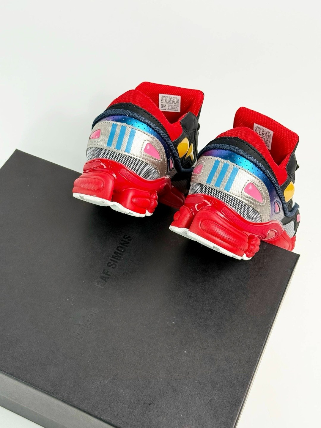 raf simons adidas ozweego 2,adidas raf simons ozweego,adidas ozweego 2 x raf simons,кроссовки adidas x raf simons ozweego 2 "black red & pearl grey",адидас раф симонс озвиго 2