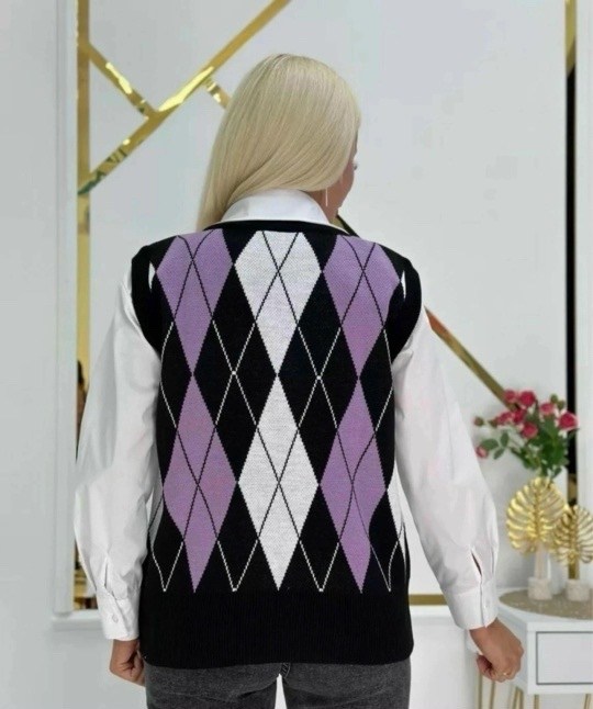 жилет женская вязаная,трикотажный жилет в ромбик женский,жилет вязаный безрукавка,жилет вязаный трикотажный безрукавка оверсайз,жилет вязаный трикотажная безрукавка