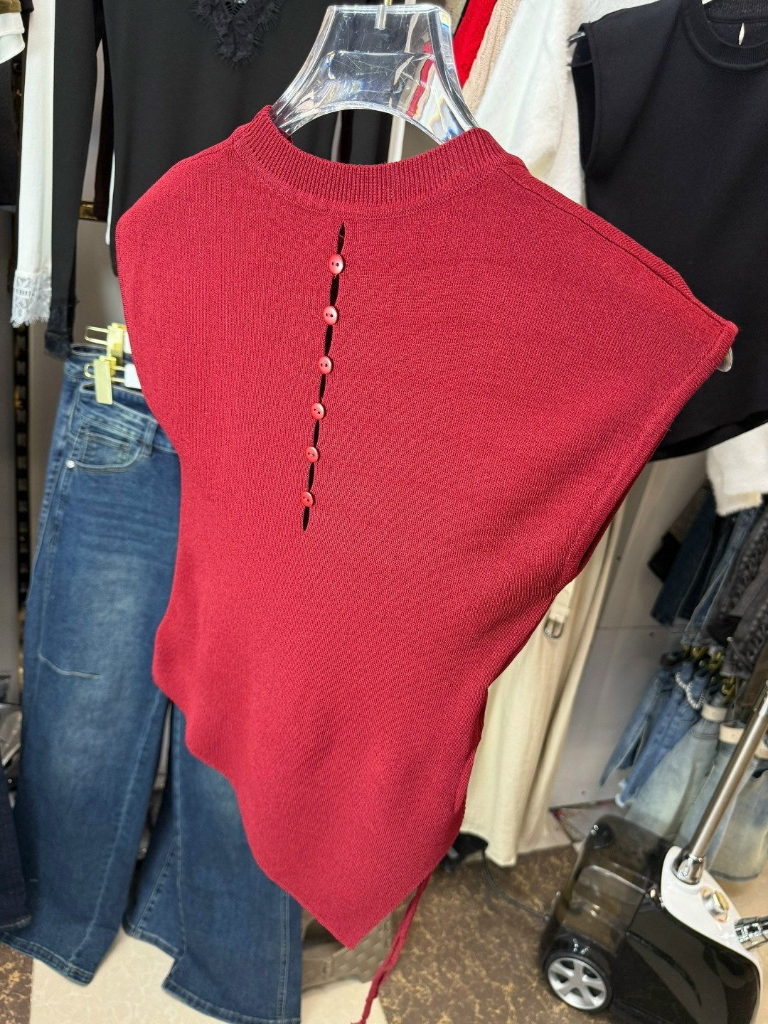 блузка с круглым вырезом,трикотажный жилет,жилет вязаный,жилет женский,топы модные