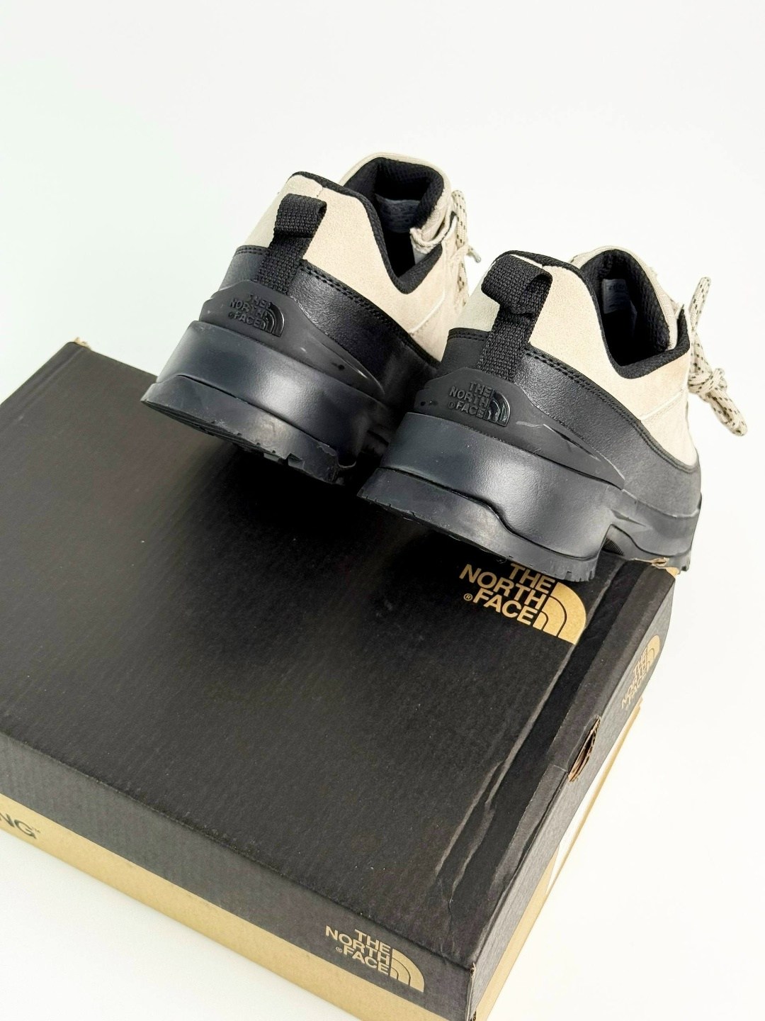 ботинки трекинговые the north face glencliffe urban low цвет: бежевый,кроссовки the north face,бело-черные ботинки the north face glenclyffe urban,ботинки the north face,ботинки трекинговые the north