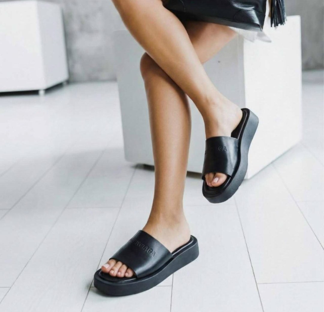 женские шлепанцы,кожаные шлепанцы,кожаные шлепки,шлепки кожаные женские,женские шлепки