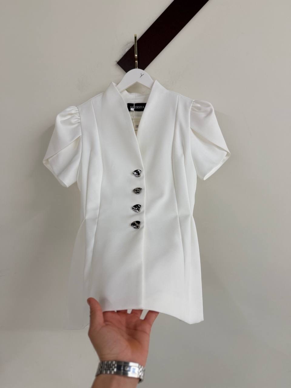 приталенный жакет,женские жакеты,короткий жакет,жакет с баской