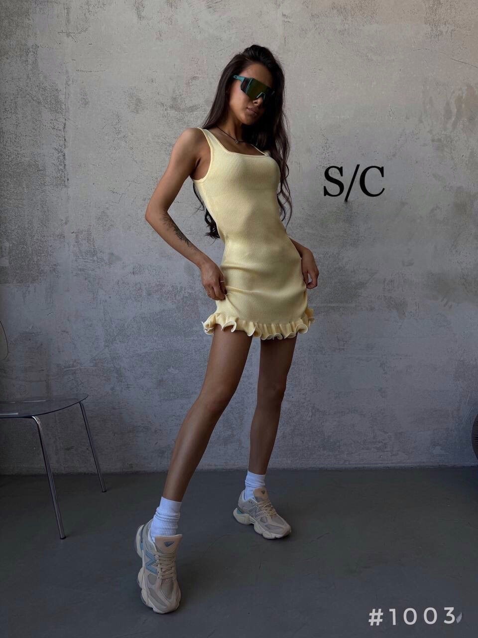 платье с рюшами,вязаное платье женское,женское платье с рюшами,трикотажное вязаное платье,трикотажное платье мини