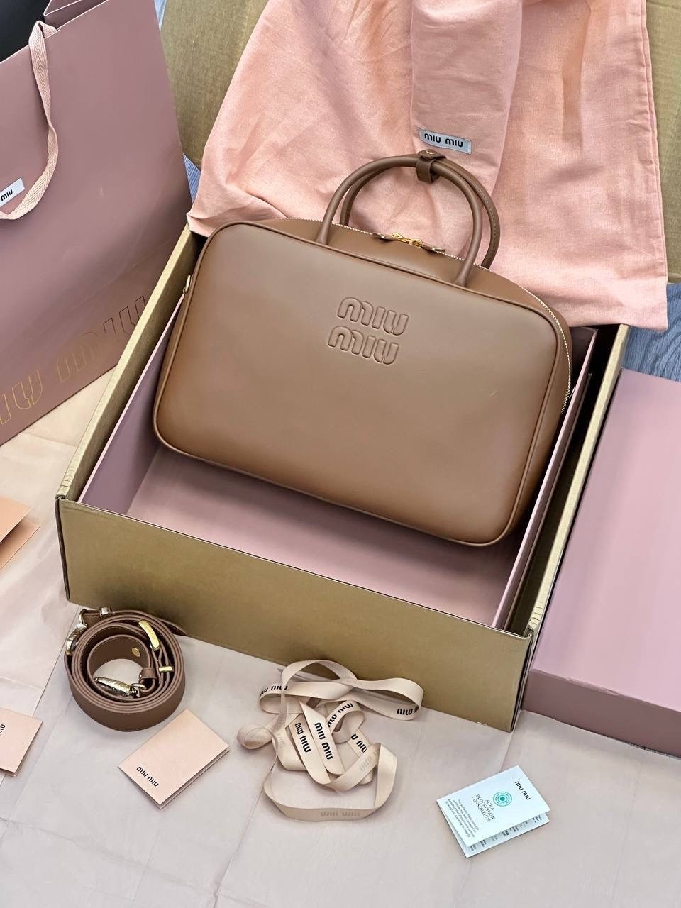 сумка женская miu miu,сумка miu miu,сумка miu miu коричневая,сумка тоут miu miu,miu miu сумка кросс-боди