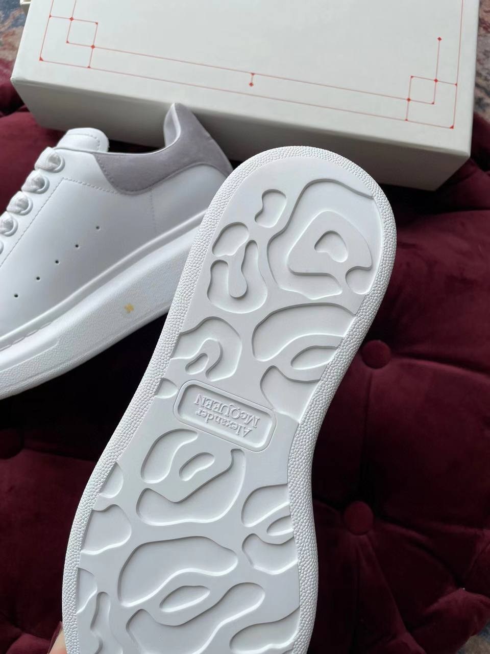 кеды alexander mcqueen,кроссовки александр маккуин женские белые,кроссовки alexander mcqueen,alexander mcqueen кроссовки женские,кроссовки alexander mcqueen женские белые