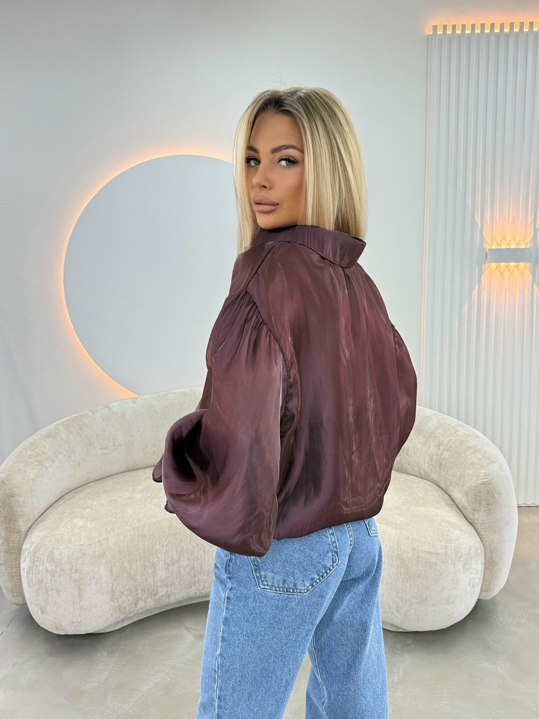 женская рубашка,рубашка женская с объёмными рукавами minaku casual collection цвет бежевый размер 44,бежевая блузка,женская блузка,рубашка женская с объёмными рукавами casual collection minaku