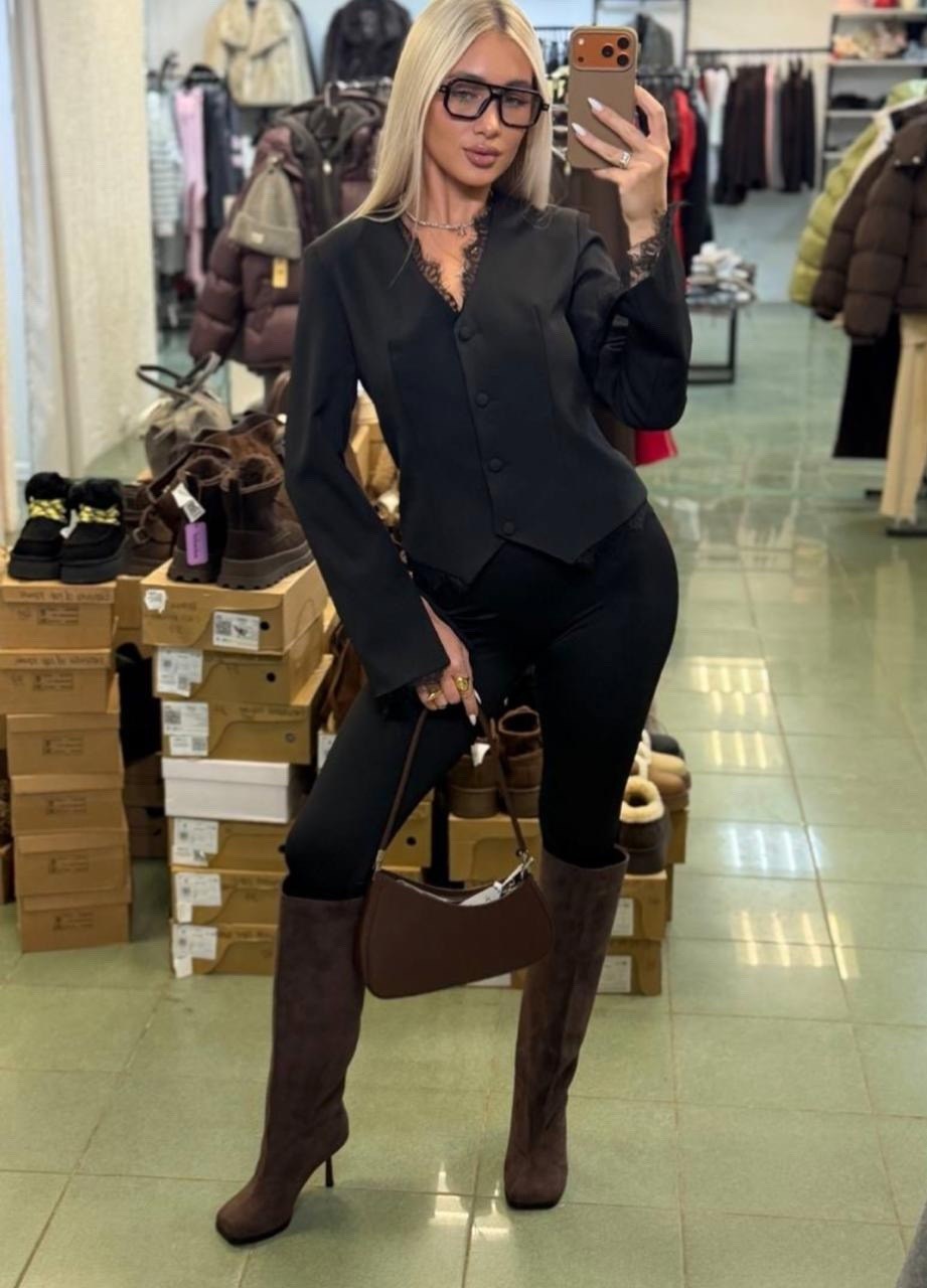 элегантные костюмы,брючный костюм белый,белые костюмы,шелковый костюм,белый шелковый костюм