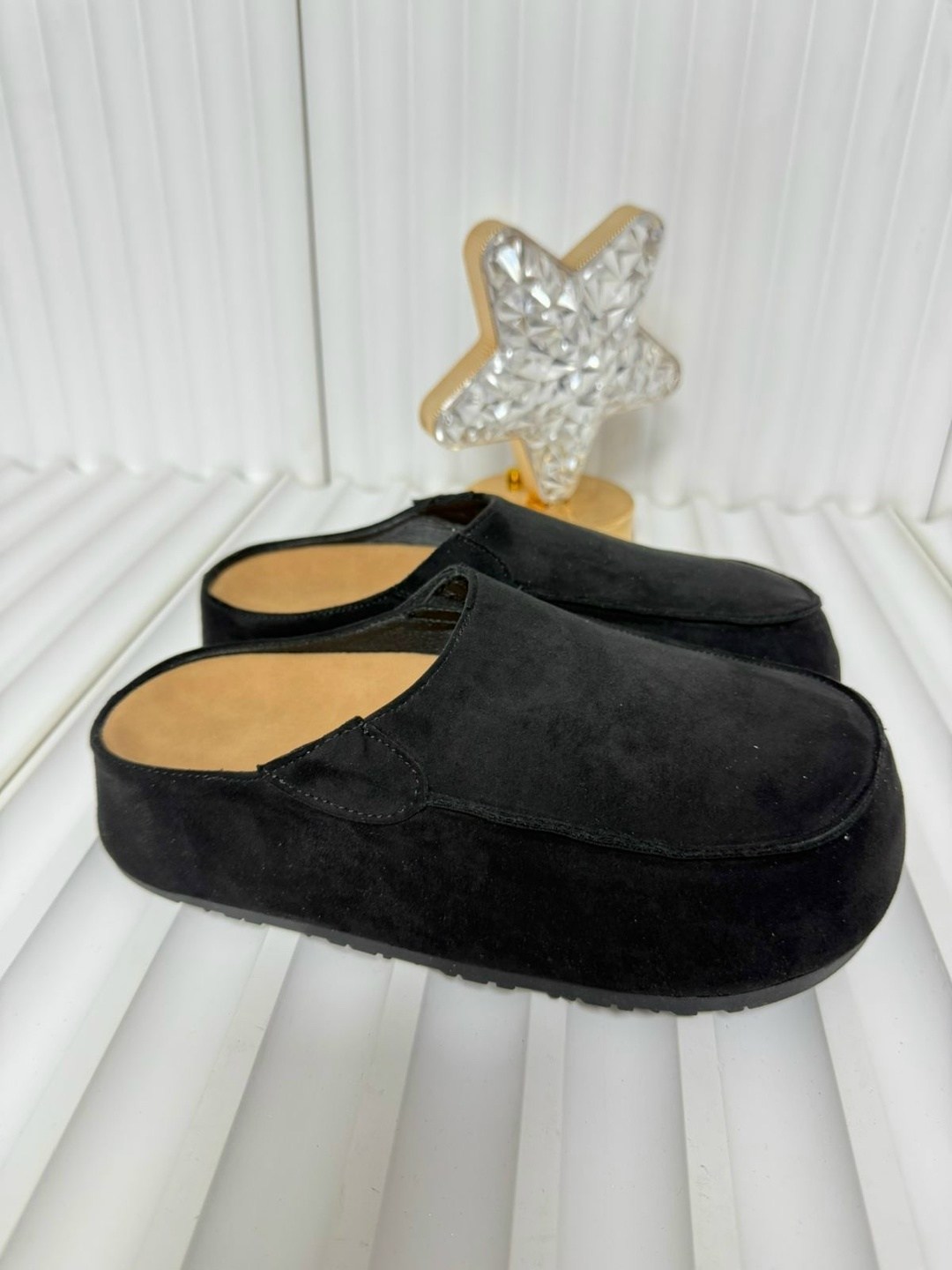 ,женские тапочки на платформе,тапочки на платформе,шлепанцы женские на платформе,сабо