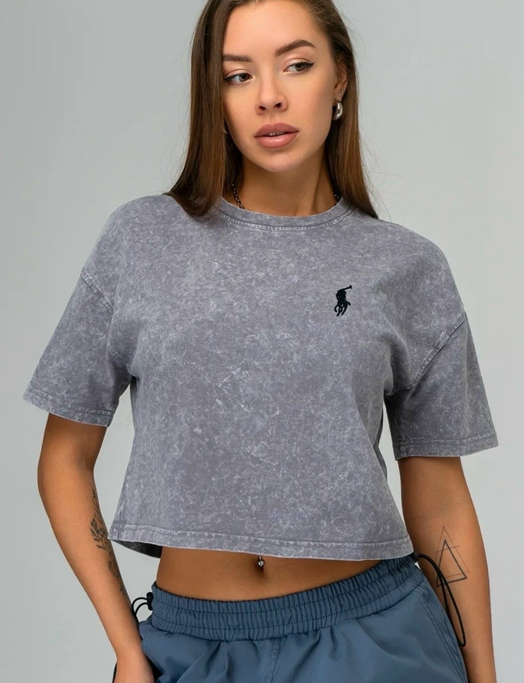 футболка женская укороченная,укороченная футболка,футболки оверсайз женские,футболка оверсайз укороченная,женская футболка