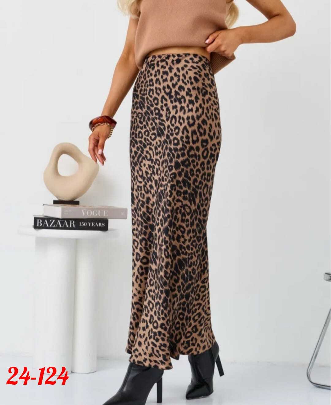 атласная длинная юбка с леопардовым принтом,юбка леопардовая макси,юбка с леопардовым принтом,леопардовая юбка,юбка атласная макси леопардовый
